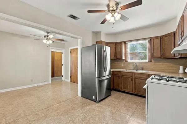 2303 Kinney RD, Austin, TX 78704
