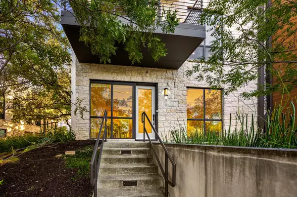 2003 Wilson ST #5, Austin, TX 78704