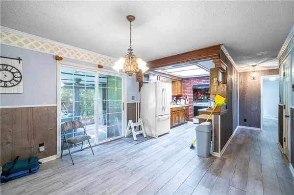8400 SE 52nd RD, St Joseph, MO 64507