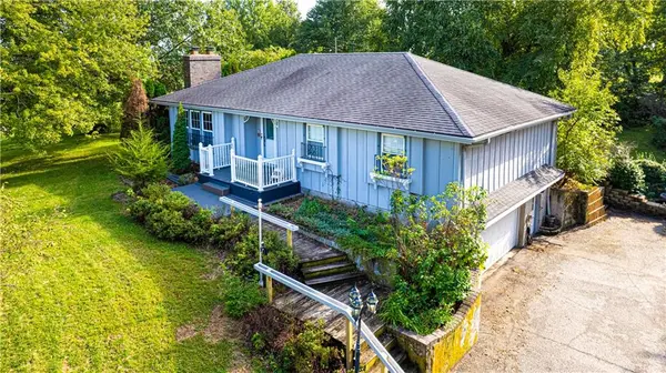 8400 SE 52nd RD, St Joseph, MO 64507