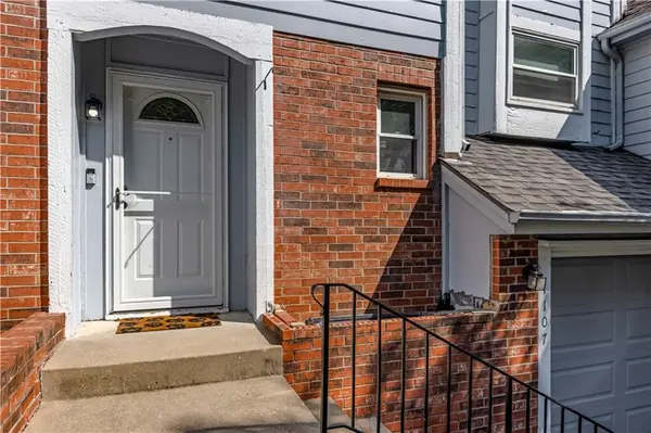 1107 N 84th TER, Kansas City, KS 66112
