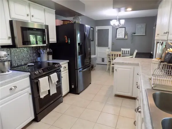 804 N 6 ST, Wathena, KS 66090