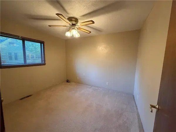 537 S Minnesota AVE, Columbus, KS 66725