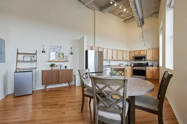 2107 Grand BLVD #1207, Kansas City, MO 64108