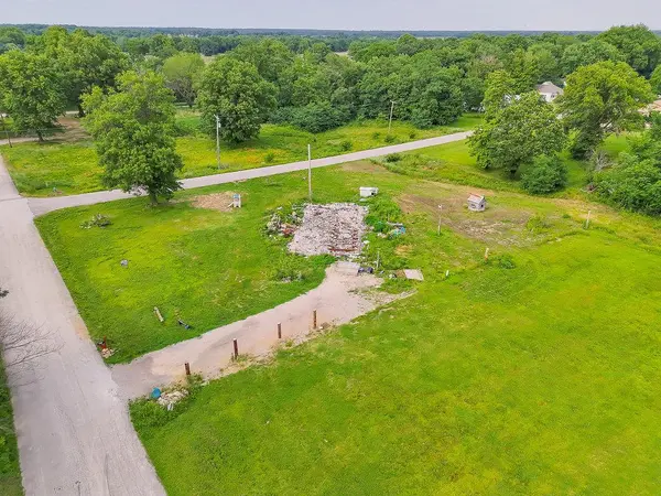 302 E Oak ST, Weir, KS 66781