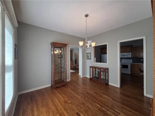 1005 Hidden Meadows DR, Paola, KS 66071