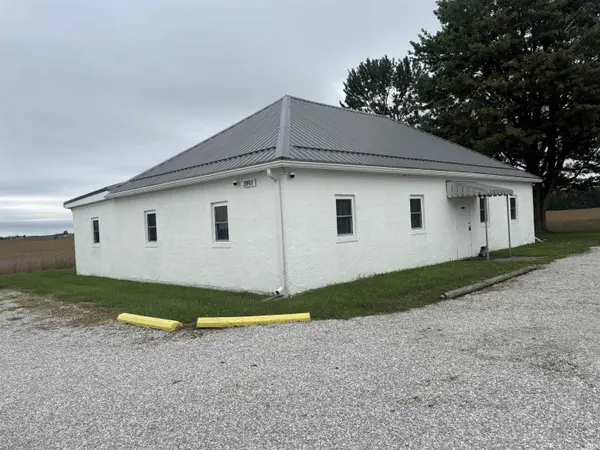 3997 S WARREN RD, Huntington, IN 46750