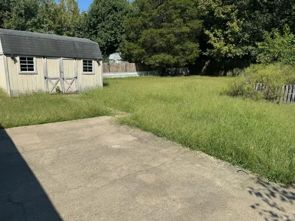 532 Pilgrim WAY, Salem, IN 47167-1956