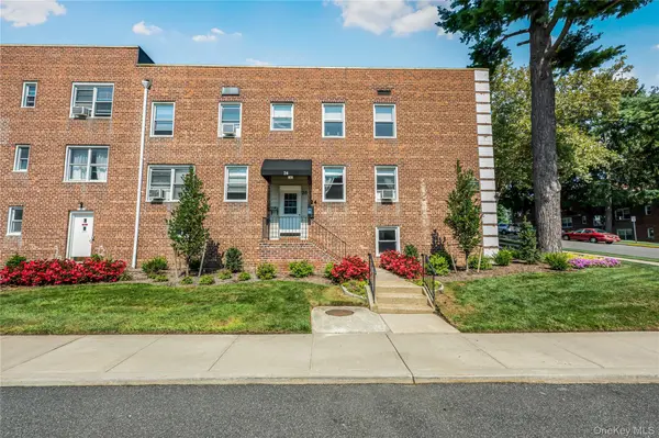 24 Edwards Street, Unit #1G #1G, Roslyn Heights, NY 11577