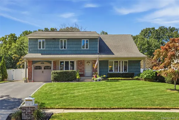 65 Hilden ST, Kings Park, NY 11754