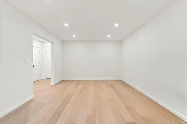 7234 Austin ST #B2, Forest Hills, NY 11375