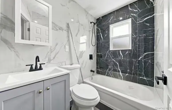 13714 bedell ST, Springfield Gardens, NY 11413