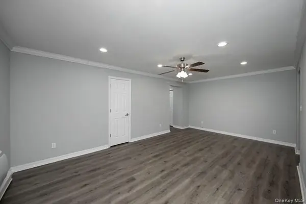 280 Bellmore AVE #95, East Islip, NY 11730