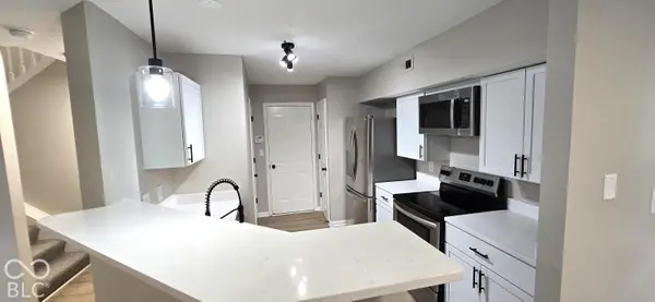 4950 Potomac Square WAY #4, Indianapolis, IN 46268