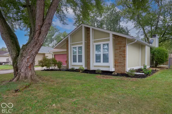 3920 Peppertree LN, Columbus, IN 47203