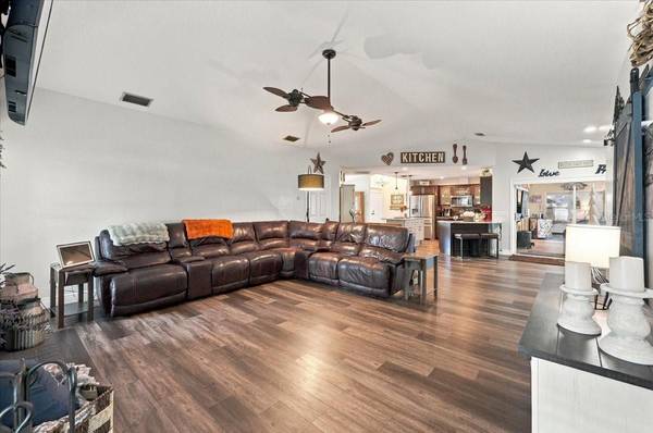 2084 HIGH VISTA DR, Lakeland, FL, 33813 photo 8