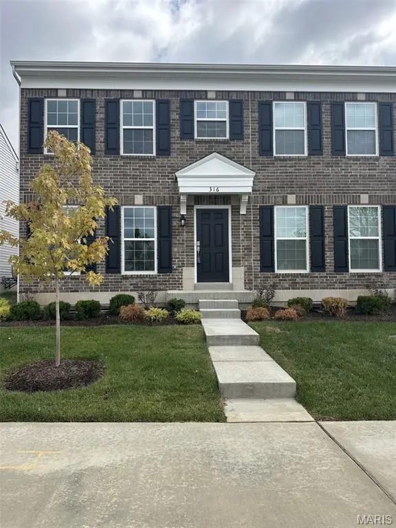 316 Fall Harvest Pkwy, Wentzville, MO 63385