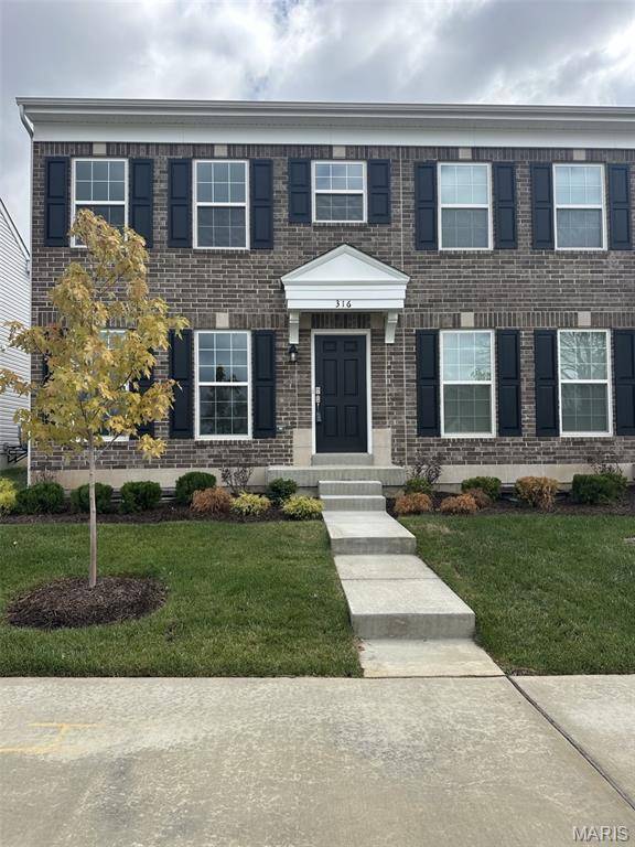 316 Fall Harvest Pkwy, Wentzville, MO 63385