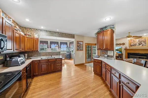 1715 Cameron CT, Edwardsville, IL 62025