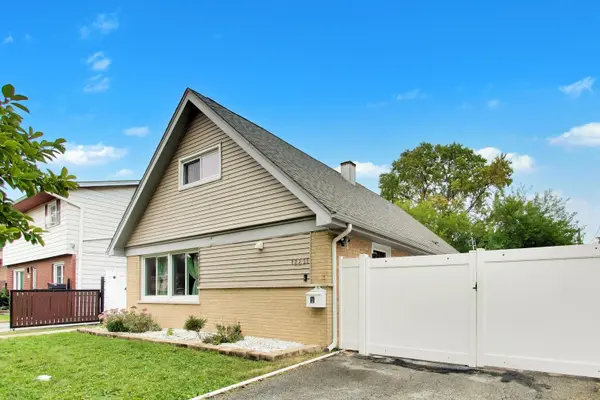 12231 S Lawndale AVE, Alsip, IL 60803