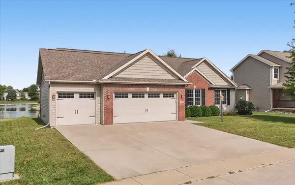 1813 Deer Run DR, Mahomet, IL 61853