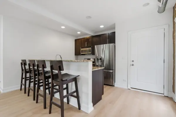 4434 N Damen AVE #3E, Chicago, IL 60625
