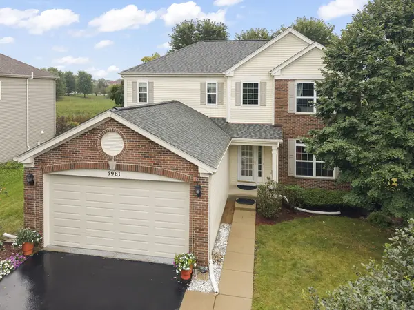 5961 Mackinac LN, Hoffman Estates, IL 60192