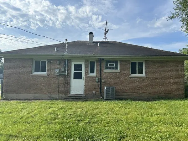 16 Sauk TRL, Park Forest, IL 60466