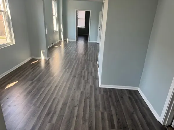 8307 S BURLEY AVE, Chicago, IL 60617