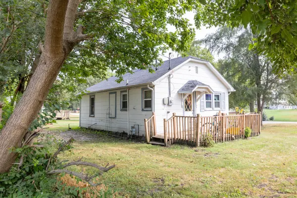 412 N Lincoln ST, Morocco, IN 47963