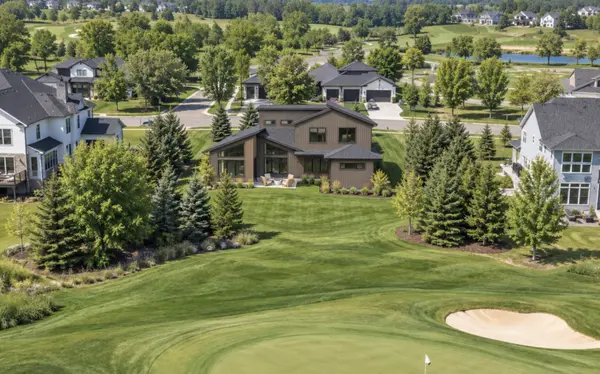 1353 Palmer DR N, Lake Elmo, MN 55042