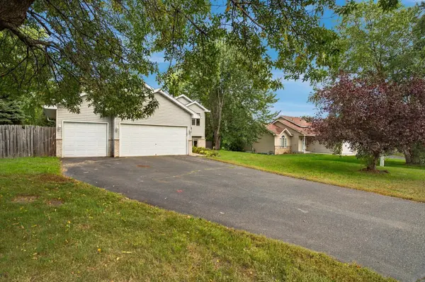 506 Birch ST SW, Isanti, MN 55040