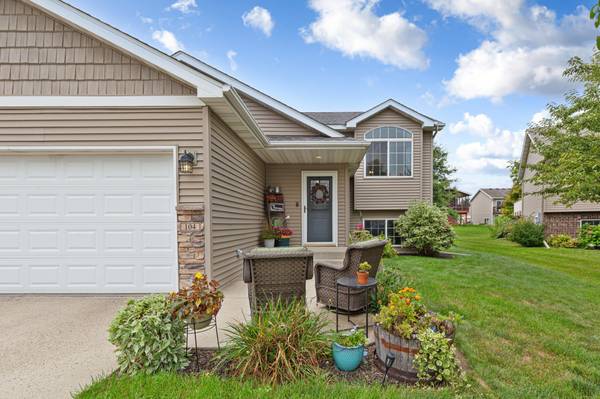 104 Kingsmill CT, Mankato, MN 56001