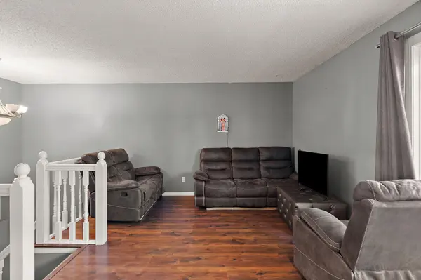 6 110th LN NW, Coon Rapids, MN 55448