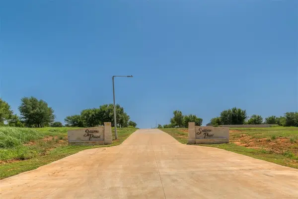1952 Cattle DR, Guthrie, OK 73044