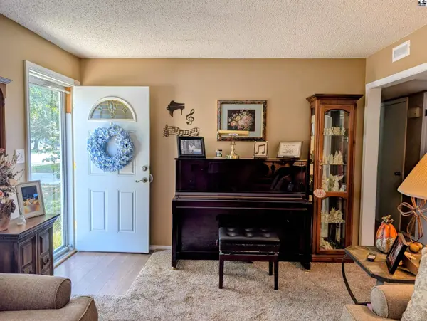 1619 N Ranch Rd, Mcpherson, KS 67460
