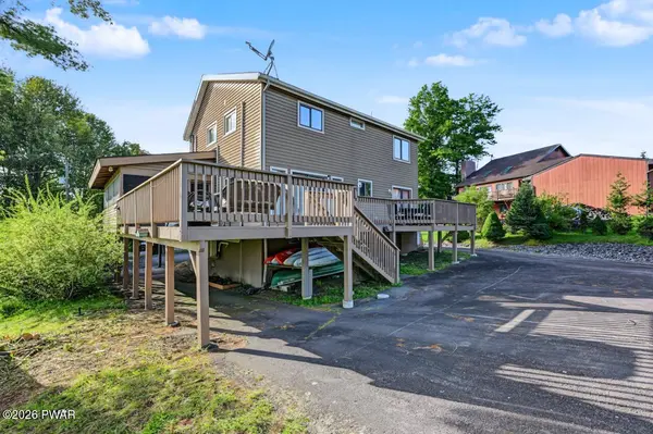10 Crestwood CT, Lake Ariel, PA 18436