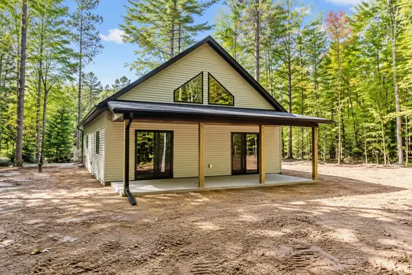 15010 DEFINN DR, Mountain, WI 54149