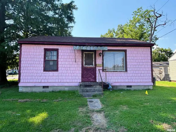 5 ORCHARD DR, Herrin, IL 62948