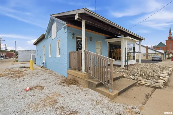 42 N 2ND AVE, Canton, IL 61520