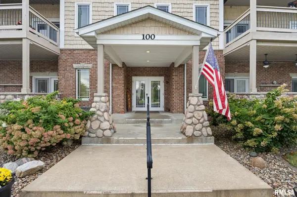 114 EAGLE RDG #114, Washington, IL 61571