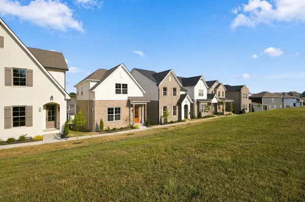 1109 Freeboard Aly, La Vergne, TN 37086