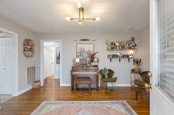 10124 New Hope Rd, Bon Aqua, TN 37025