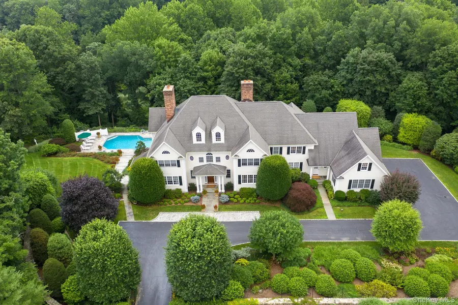 11 S Eastern Farm RD, Pound Ridge, NY 10576
