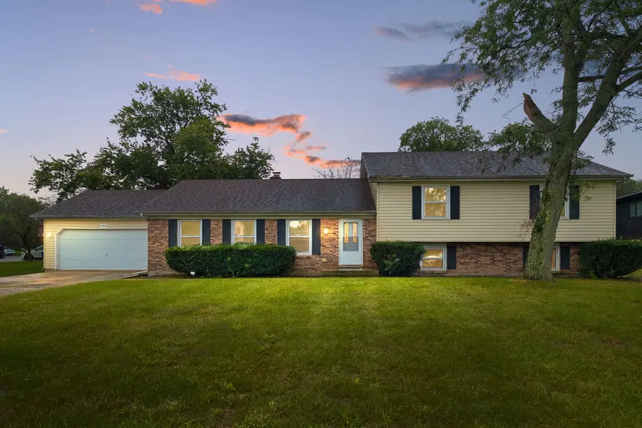 944 Carol LN, Crete, IL 60417