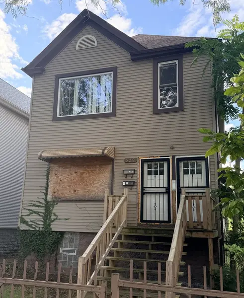 529 W Englewood AVE, Chicago, IL 60621