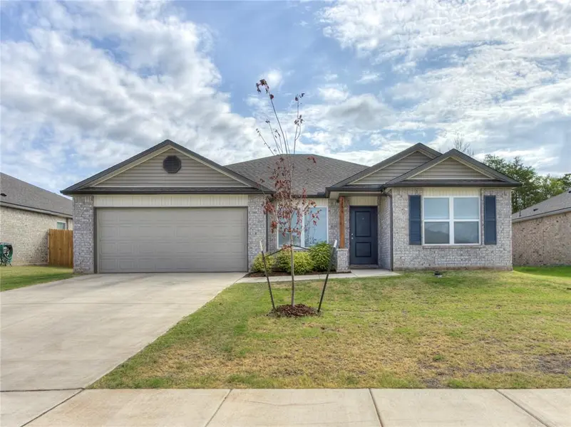 3856 Ada AVE, Harrah, OK 73045