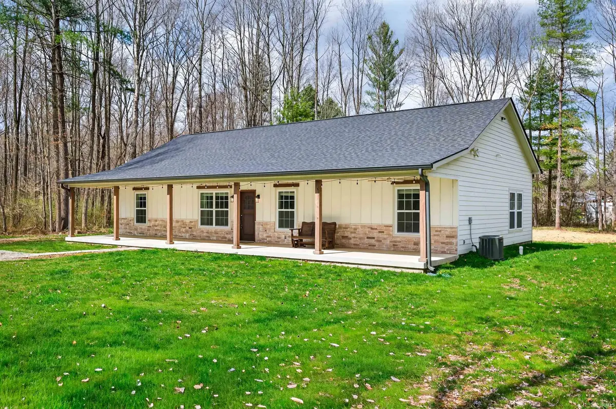 4724 Covered Bridge RD, Nashville, IN 47448