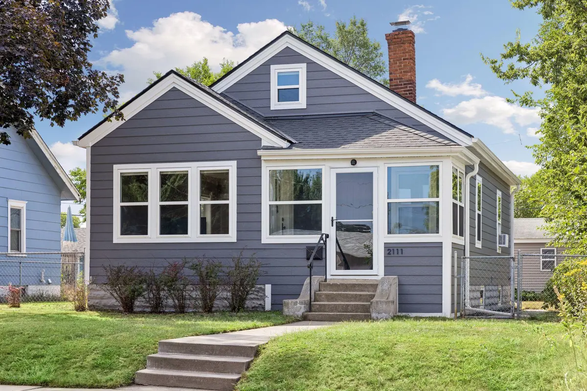 2111 E 36th ST, Minneapolis, MN 55407