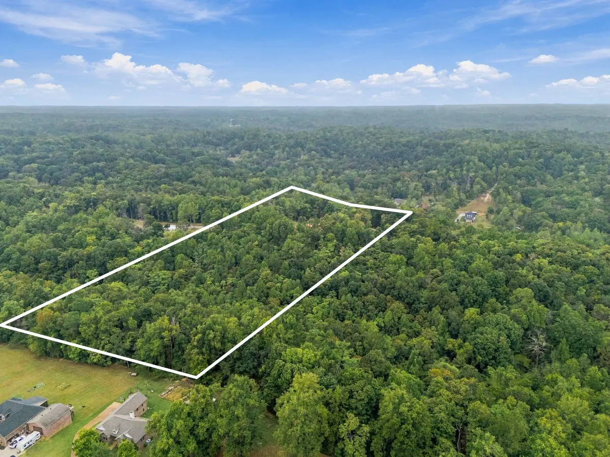 1843 Garrison Branch Rd, Cottontown, TN 37048